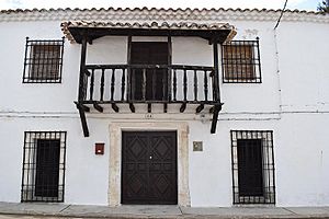 Archivo:Casa tipica - Almodóvar del Pinar