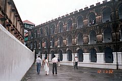 Archivo:Cellular Jail 2