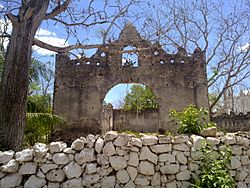 Cementerio en forma de "L" - panoramio.jpg