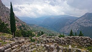 Archivo:Delphi, Blick ins Tal 2015-09 (1)