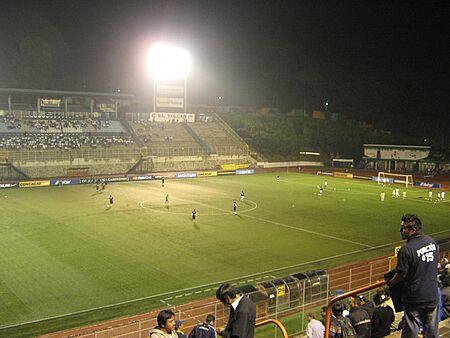 Archivo:Estadio Cementos Progreso 2