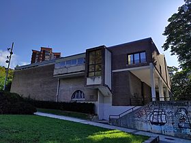 Exterior de la iglesia de San Francisco Javier - Bidebieta 08.jpg