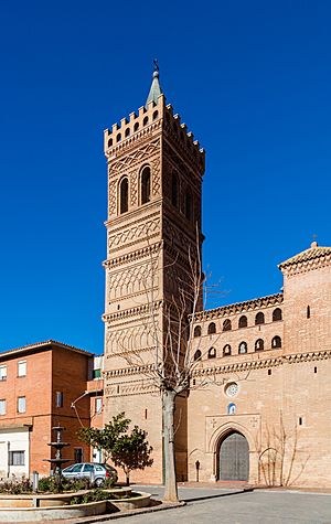 Archivo:Iglesia de San Juan Bautista, Herrera de los Navarros, Zaragoza, España, 2017-01-04, DD 64