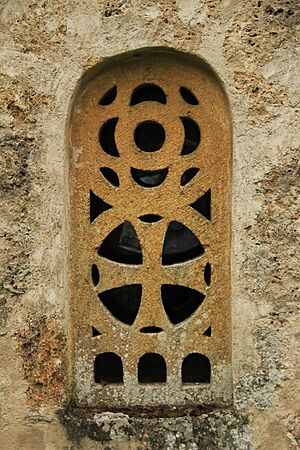 Archivo:Iglesia de Tuñon (11)