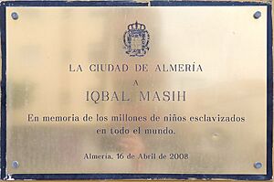 Archivo:Iqbal Masih placa Almería