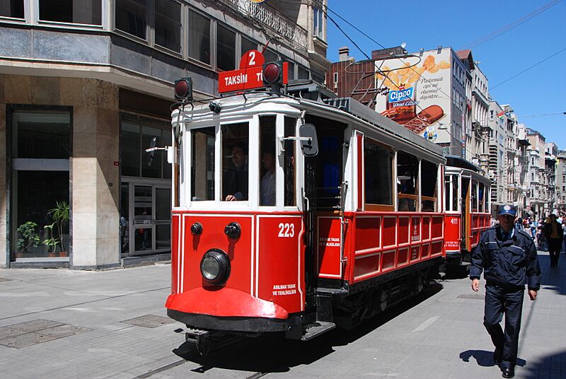 Istanbul Tram (2)