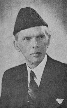 Archivo:Jinnah1945