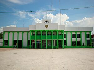 Archivo:Nacajuca Palacio Municipal