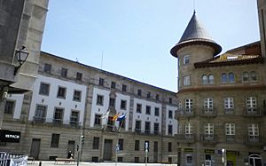 Archivo:Pontevedra capital Palacio de Justicia y Audiencia Provincial