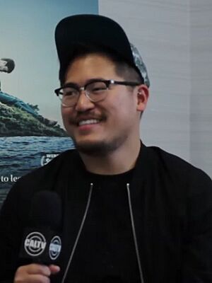 Archivo:Swiss Army Man Interview - Daniel Kwan