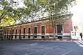 1-fachada sobre la acera de la calle Cuareim,esquina 18 de Julio del Min.de Relaciones exteriores.