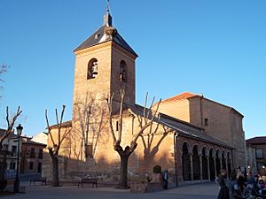 Archivo:Alovera-Iglesia parroquial 03