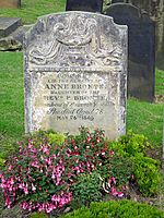 Archivo:Anne Bronte's tombstone - geograph.org.uk - 192386