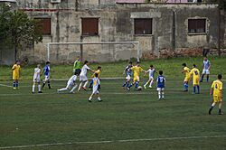 Archivo:Boys playing soccer 1 (OSCAL19 trip)