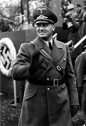 Bundesarchiv Bild 121-0270, Polen, Krakau, Polizeiparade, Hans Frank.jpg