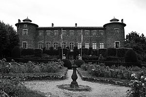Archivo:Château de Chavaniac Chavaniac-Lafayette