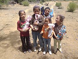 Archivo:Día del niño en el desierto de San Luis Potosi, México