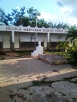 Escuela primaria Eugenio Quezada.jpg
