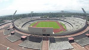 Archivo:Estadio olimpico universitario unam