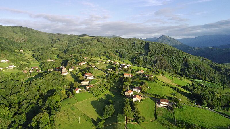 Gaztelu (Gipuzkoa) airetik