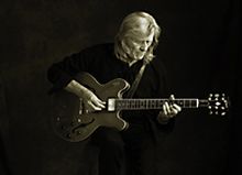 Henry McCullough in the studio in 2008.jpg