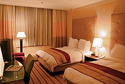 Archivo:Hotel-room-renaissance-columbus-ohio
