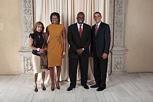 Archivo:John William Ashe with Obamas