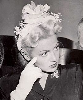 Archivo:Lana Turner 1944 photo