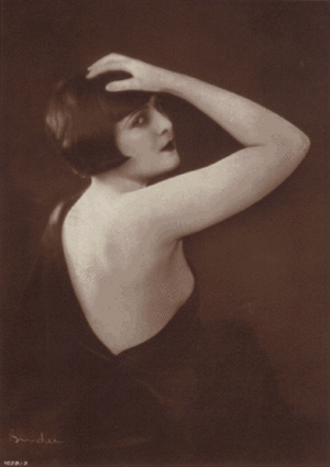 Archivo:Lya de Putti 1927-1929 Alexander Binder 1028-2