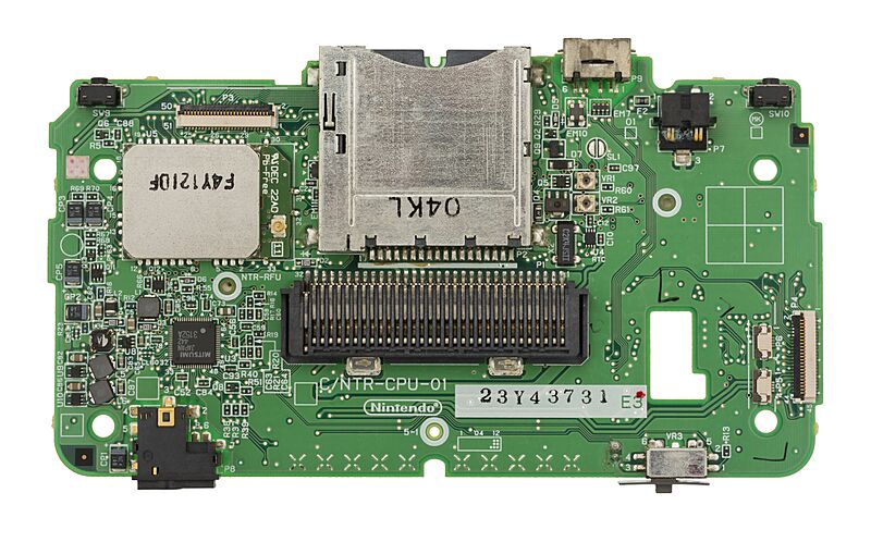 Nintendo-DS-Mk1-Motherboard-Bottom