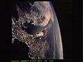 STS045-94-75