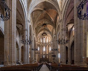 Archivo:Tortosa Cathedral 2022 - interior-Pano