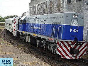 Archivo:U12-MF623-01