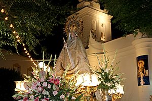 Archivo:Velá Virgen de la Coronada