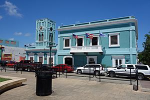 Archivo:Vieques alcaldía
