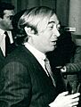 (Oneto) Leopoldo Calvo Sotelo conversa con el periodista José Oneto. Pool Moncloa. 17 de diciembre de 1981 (cropped)