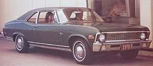 Archivo:1970 Chevrolet Nova