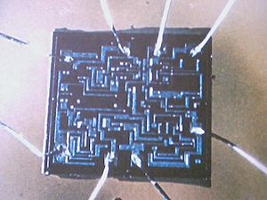 Archivo:555-type Oscilator Integrated Circuit