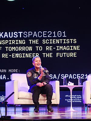 Archivo:Astronauts in KAUST 3