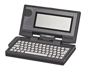 Archivo:Atari-Portfolio-Computer