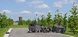 Archivo:Barricade Fernando Sanchez Castillo Park Leidsche Rijn Utrecht