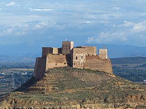 Archivo:Castillo de Monzon (15530066601)