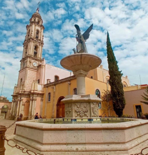 Archivo:Centro histórico de la ciudad de Uriangato