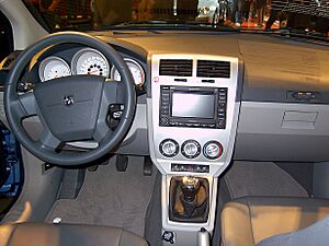Archivo:Dodge Caliber Interior