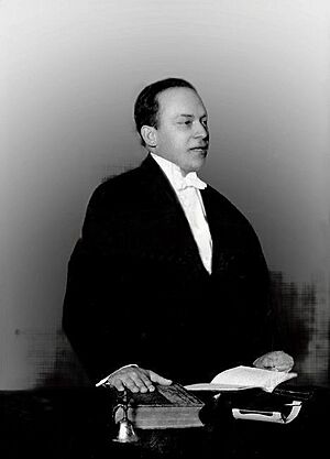 Archivo:Eligio Ayala jurando como Presidente