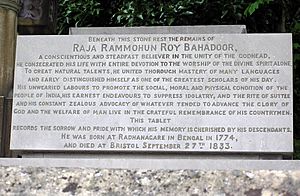 Archivo:Epitaph of Raja Rammohun Roy in Arnos Vale Cemetery, Bristol, England