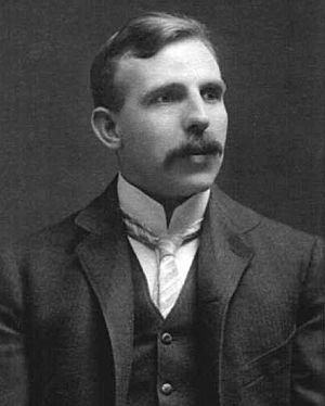 Archivo:Ernest Rutherford2