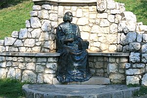 Archivo:Esztergom statue