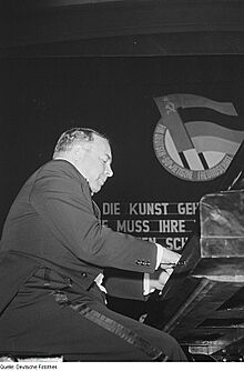 Fotothek df roe-neg 0006204 002 Auftritt des Pianisten Lew Nikolajewitsch Oborin.jpg