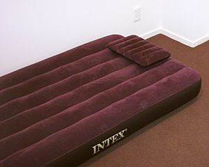 Archivo:Guest Bed Type Air Mattress With Fake Felt